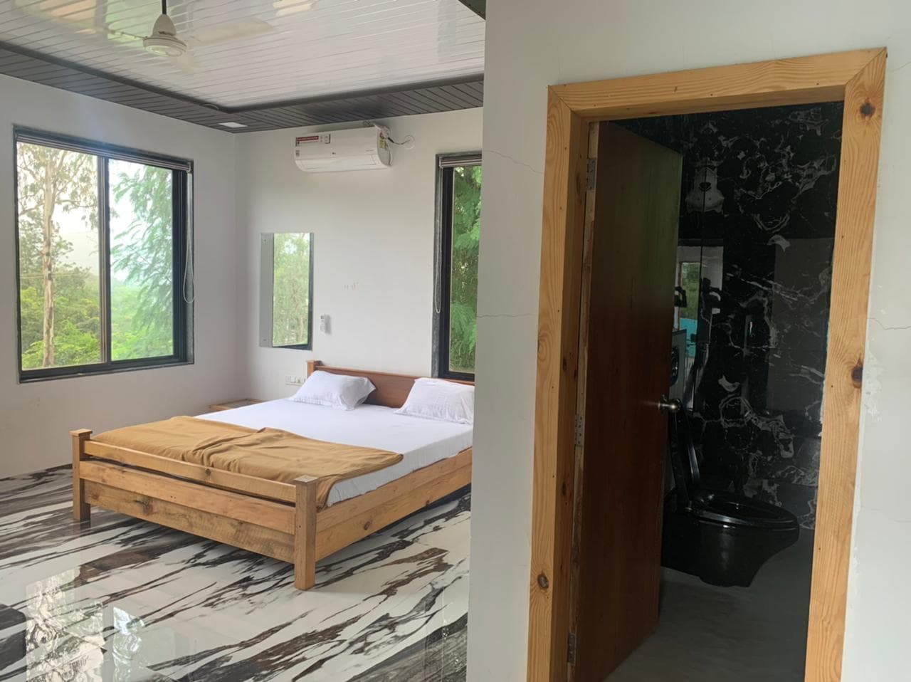 Frequently Asked Questions - Lakeside Mantra Resort Kamshet