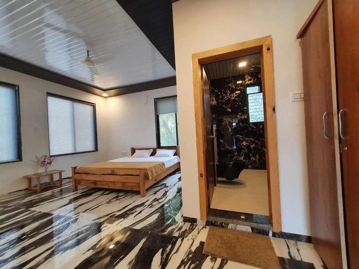 AC Luxury Room at LakesideMantra Resort — view 4